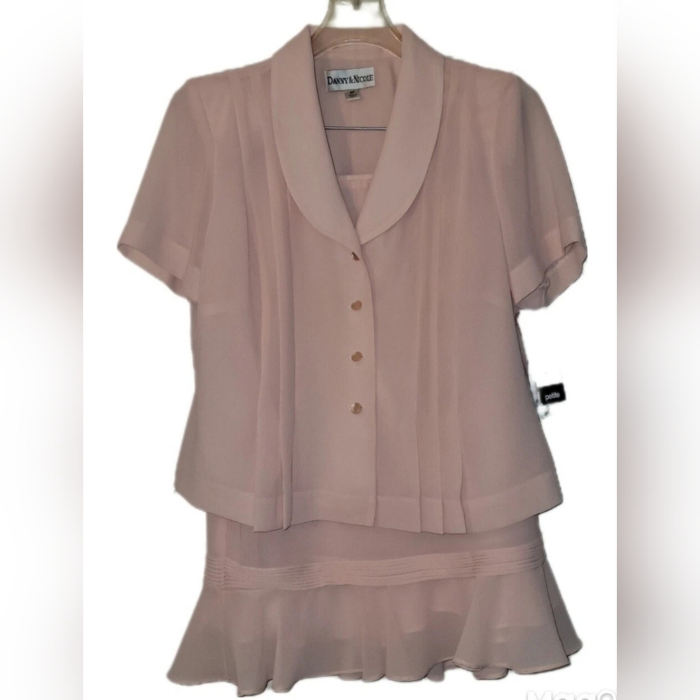 Danny & Nicole 2 Pc Skirt Set Size 8P Pink Blush Pearl Button Ruffled Chiffon